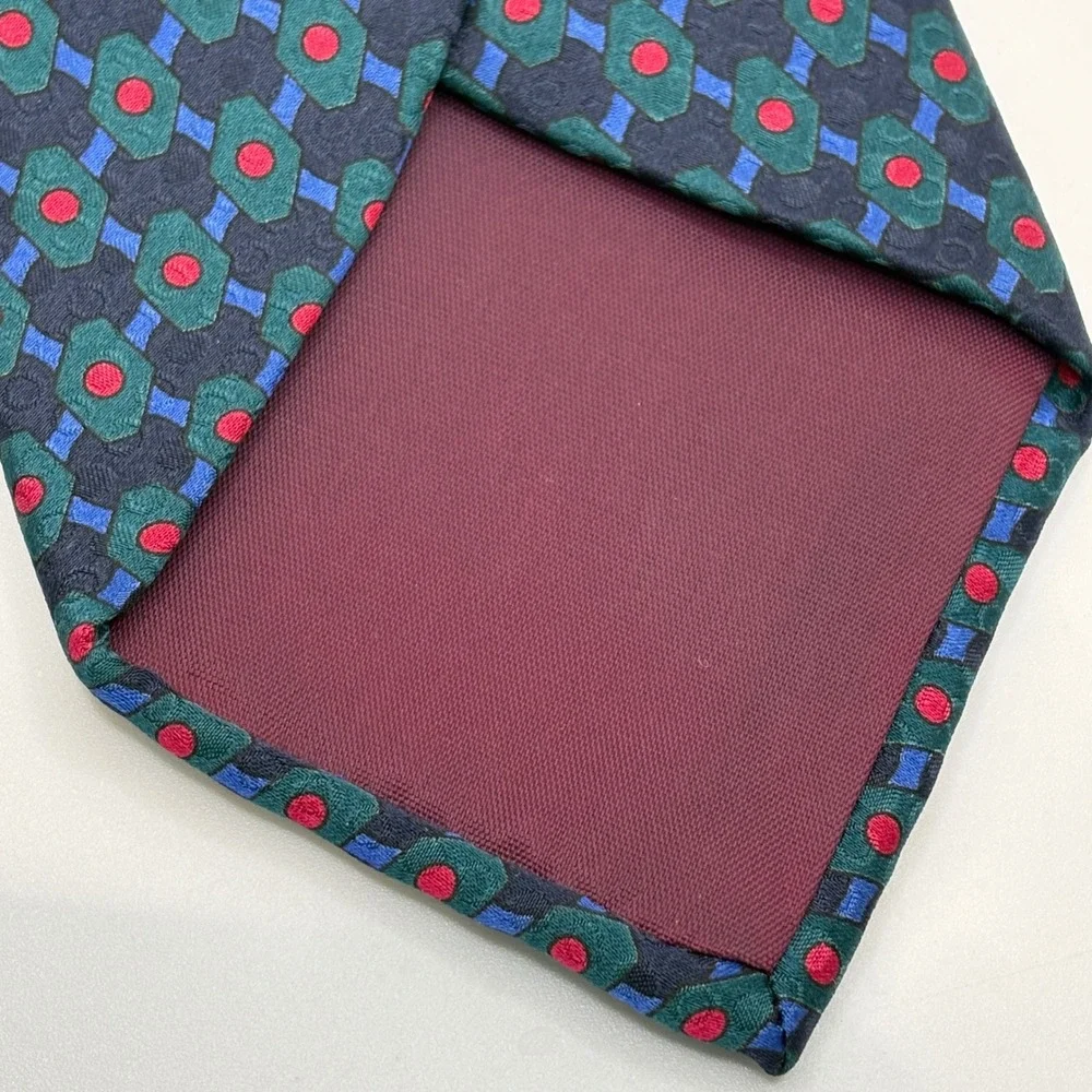 Boston Trader Mens Silk Blend Necktie Navy Blue‎ Geometric Pattern